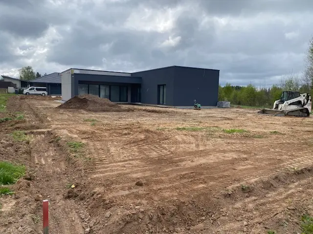 Grunto paruošimas vejai ir gėlynui