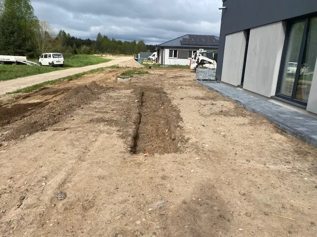 Grunto paruošimas vejai ir gėlynui